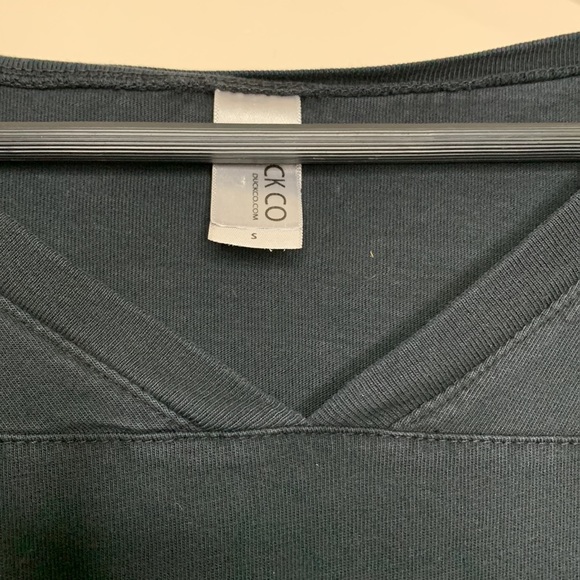 Duck CO | Black Comfortably Worn High V Neck TEXAS Long Sleeve Shirt | Represent - Picture 6 of 8